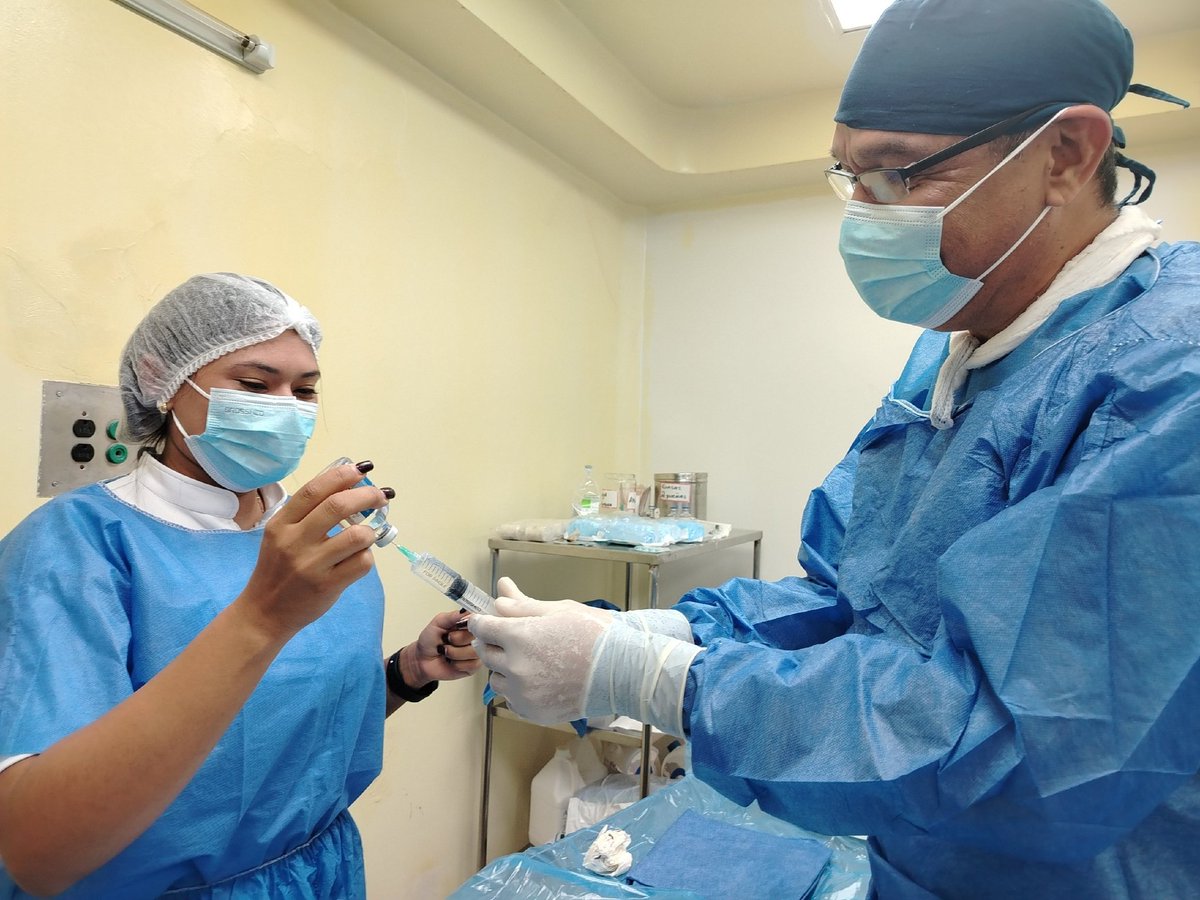 IpasmeOficial's tweet photo. Con éxito, la Unidad Médica Barcelona avanzó esta semana en el Plan Quirúrgico Nacional, realizando cirugías de baja y mediana complejidad (hernias, túnel carpiano y exéresis) desde el Hosp. Luis Razetti y quirófano propio. https://t.co/mtToJmSXS7