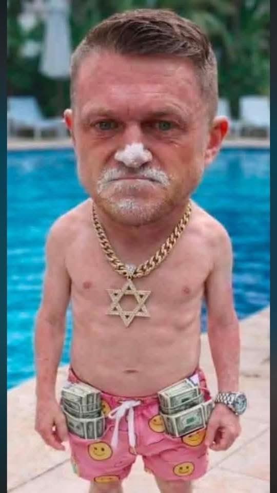 MsMorocco7's tweet photo. @Victoria00025 This is all I see, a coked up racist thug 🐷🤡😆 https://t.co/GB2Ai9QZYB
