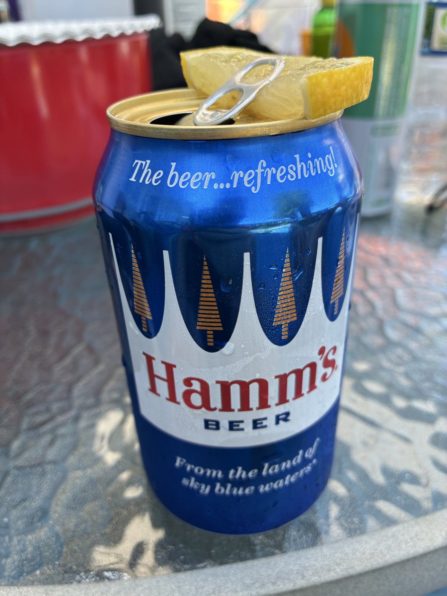 colin_thomas's tweet photo. 🍺 #HammsWithALemon🍋 https://t.co/fh8dc4IgML