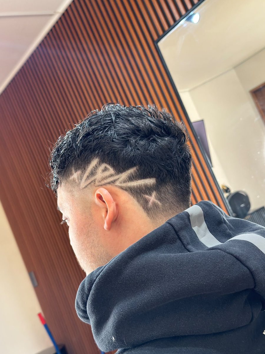 LeviatanGG's tweet photo. AURA TOTAL 👑

El rey ya cumplió su promesa 😮‍💨 https://t.co/RtfLo507BO