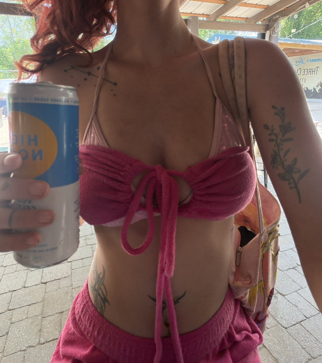karleexx01's tweet photo. https://t.co/vrcul49ihY