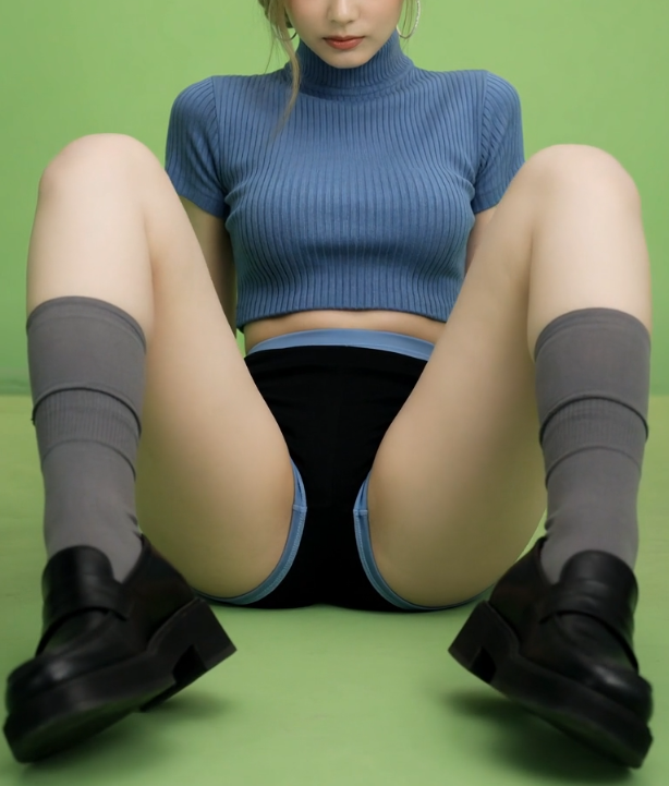 aIIurwaifuss's tweet photo. smash? https://t.co/gXnl82w0QE