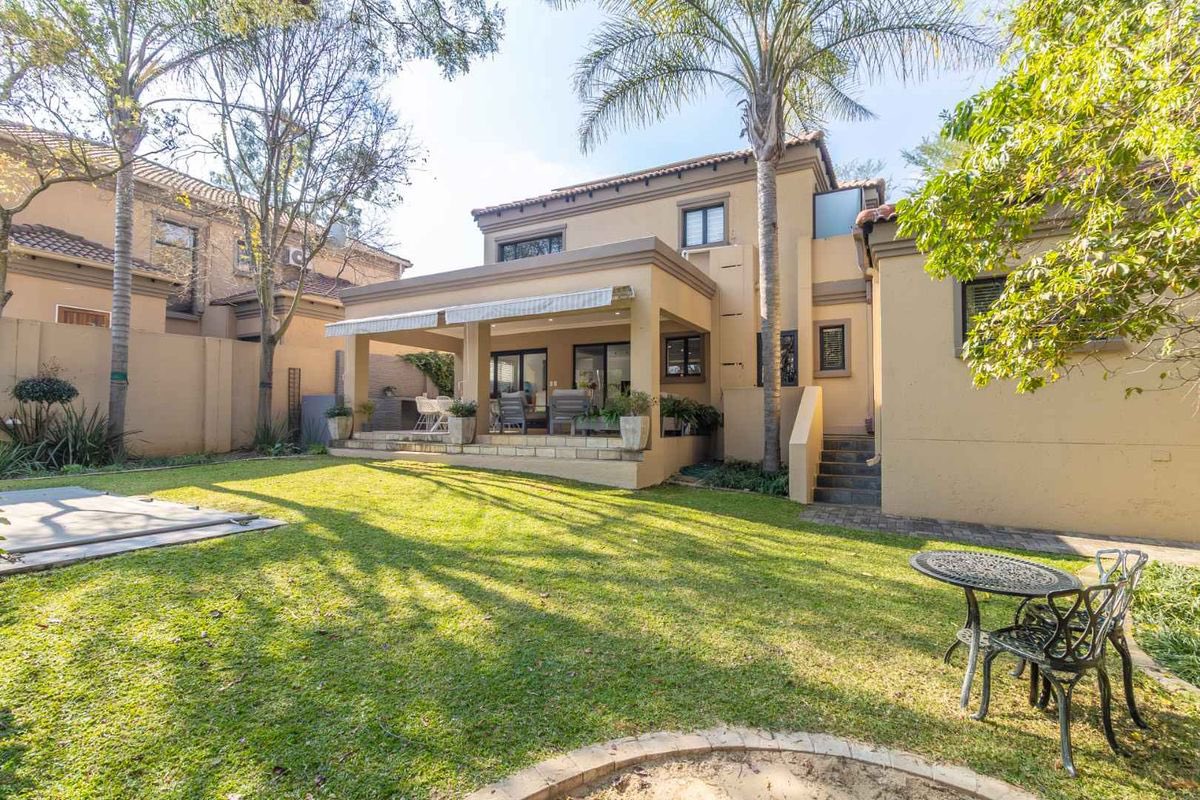 designdeputy's tweet photo. 🛏 4 | 🛁2 | 💰R3,950,000 | 
📍Douglasdale, Sandton https://t.co/quBAiXNfH6