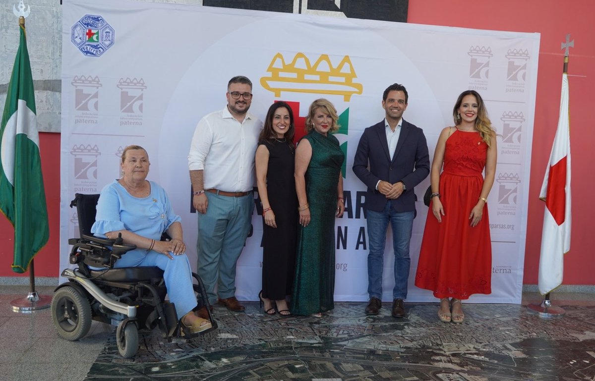 SagredoMarco's tweet photo. La Gala de Intercomparsas marca el inicio de la cuenta atrás para nuestras queridas Fiestas de Moros y Cristianos 🌙✝️

Una noche para reconocer el esfuerzo de las comparsas, homenajear a las capitanías y celebrar la pasión de quienes mantenéis viva esta gran tradición ❤️

¡Gracias por hacer de Paterna una ciudad que vive sus fiestas con tanto orgullo!