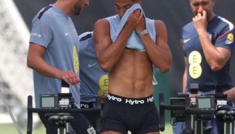 Gray_Bergvall's tweet photo. Jude Bellingham

#soccer #football #fypシ゚viral https://t.co/ORf3E41X5V