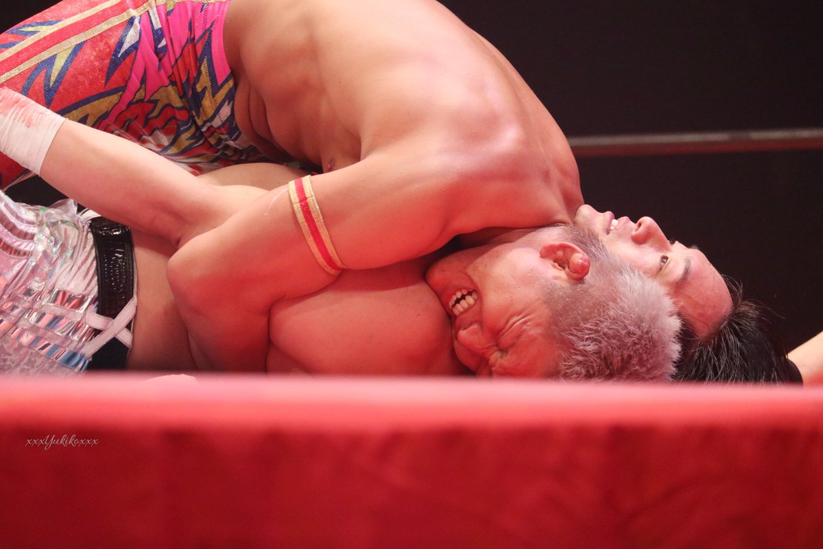 __Yukiko__s's tweet photo. 包み込むように抱きしめてフォール🥲
GLEAT 5th ANNIVERSARY 旗揚げ記念大会
SONIC WRESTLING in 有明
2026.7.1 SGCホール有明
#エル・リンダマン #THawk #GLEAT https://t.co/uQn0u57pY0