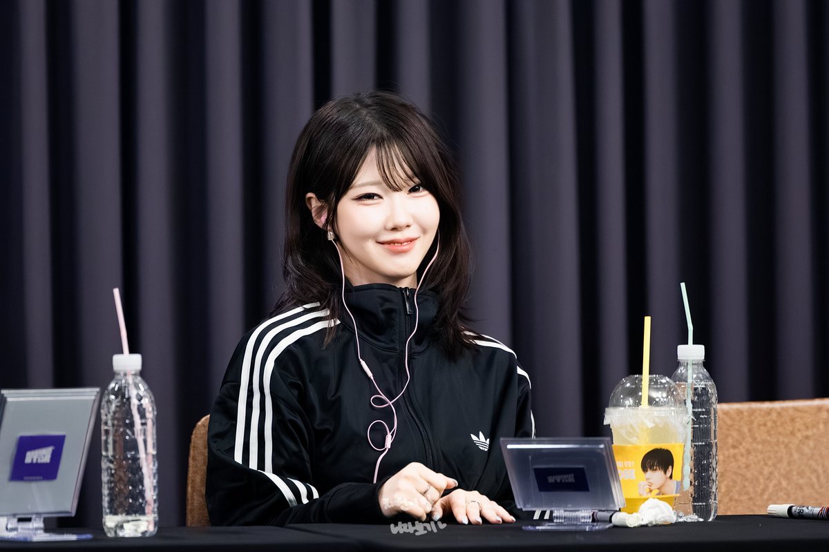 chaechae0604's tweet photo. 260703 윤채원초미녀🐇 #YOONCHAEWON #윤채원 #CLASSy #클라씨 https://t.co/MfCc1FKjZF