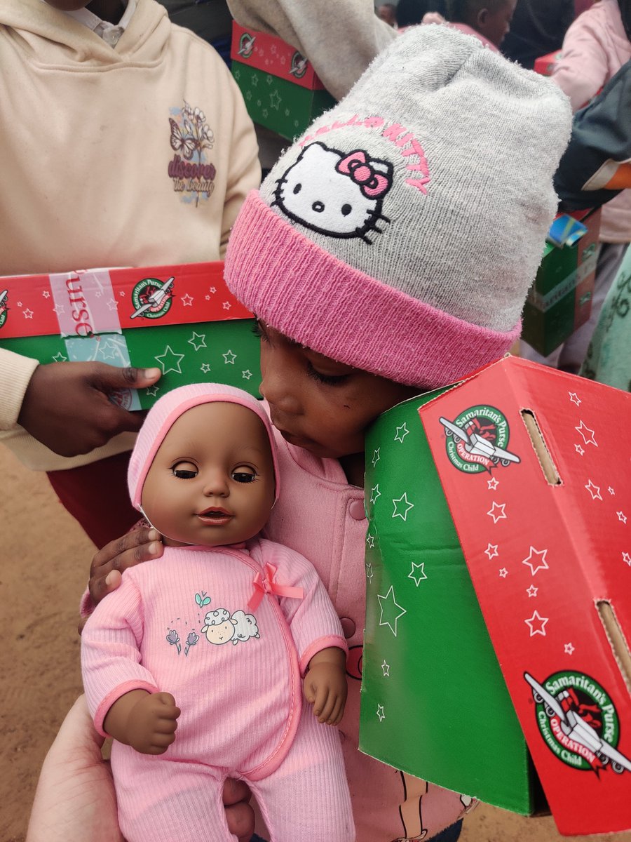 OCC_UK's tweet photo. In a village in South Africa, 1 little girl quietly opened her shoebox gift to reveal a baby doll that looked just like her—even wearing a pink outfit that matched what she had on that day. 💗

A reminder that God's love is personal and His plans are far greater than ours. https://t.co/M7o3kzWjFo