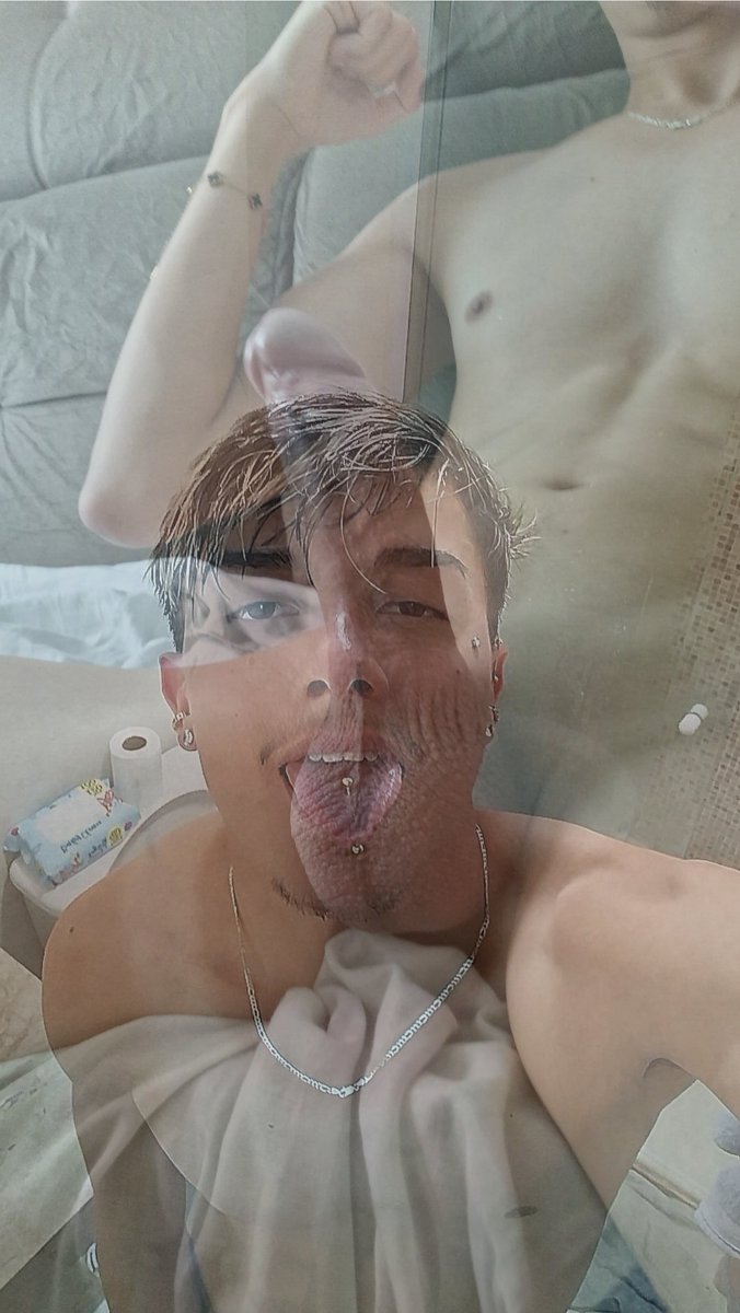 ViniciusFe28128's tweet photo. #trend #gay #lgbt  #pau https://t.co/DCaBBOtAJz