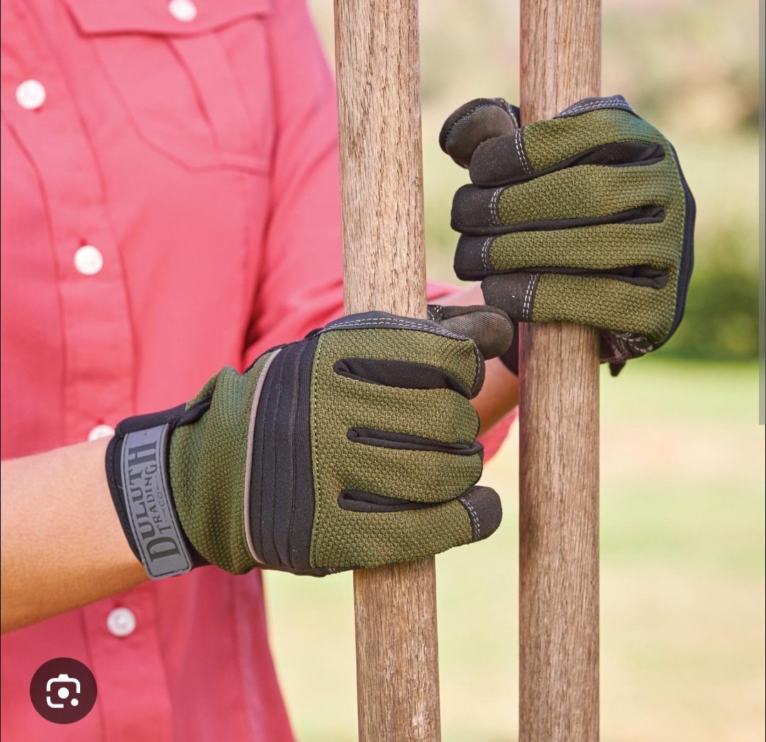 jbohal's tweet photo. @DuluthTradingCo Please bring back these types of gloves for men and women. We miss them! 🦫❤️💪 https://t.co/ShwovHerBr