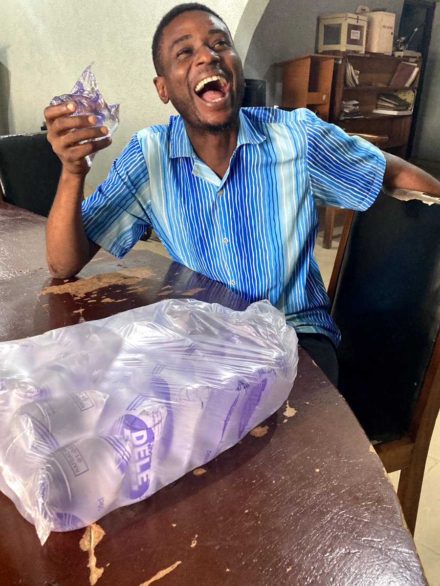 fedoise89's tweet photo. Hydration doesn't have to be expensive. One sachet of water a day can make a real difference to your health. Start today and stay hydrated throughout  @MuyiwaDaniel2. Your body will thank you. 💧
 #SipSmartChallenge26 #SSBTaxsaves #CAPPAfrica #stayhydrated https://t.co/cToKhVl6Gr
