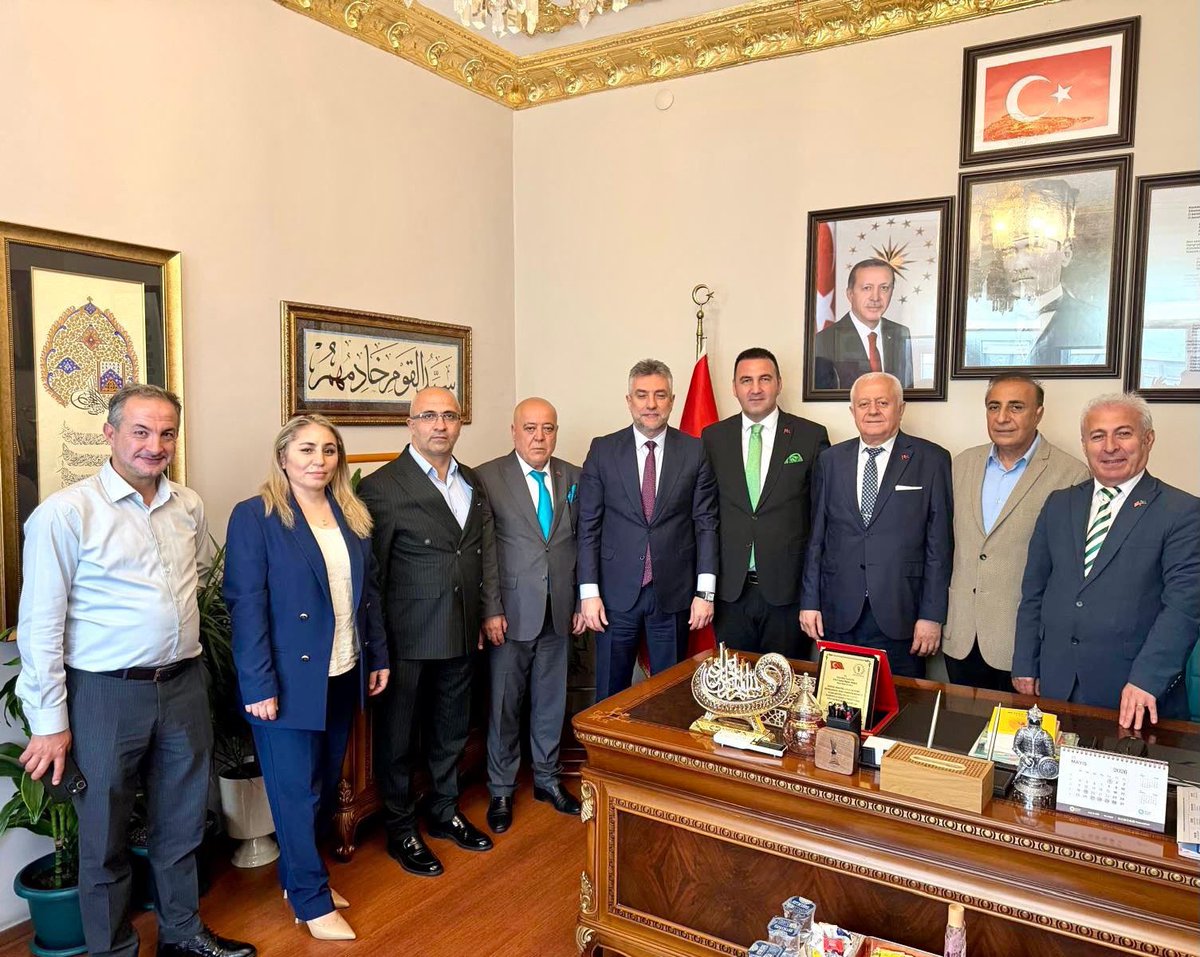 ilhanocaklisile's tweet photo. Haftanın son iş gününde birbirinden değerli STK temsilcilerimizi ve misafirlerimizi İl Müdürlüğümüzde ağırladık. 

📌 TÜMKON Genel Başkanı Sami Atıcı’ya,

📌 TÜMKON Genel Başkan Yardımcısı Mahmut Şenel’e, 

📌 TÜMKON Genel Başkan Vekili İsmail Aktaş’a,

📌 Okullarda Hayat Boyu Öğrenme Mesleki Eğitim Spor ve Kişisel Gelişim Federasyonu Genel Başkanı Tahsin Koç’a,

📌 Tüm Dünya Çorumlular Konfederasyonu Genel Başkanı Metin Akkuş’a,

📌 Kademeli Emeklilik Federasyonu Başkanı Filiz Koç’a,

📌 Kafkas Artvin Dernekler Federasyonu Başkanı ve Uluslararası Güvenlik Yöneticileri Derneği Başkanı Abdullah Gündüz’e,

📌 Türkiye Sanayici ve İş İnsanları Derneği Genel Sekreteri Cumhur Dere’ye,

📌 Önceki dönem AK Parti Adalar İlçe Başkanı 
İsmail Hakkı Durmuş’a,

📌  Şile’ye yerel yönetimlerde birlikte teşvik-i mesai yaptığımız Şiir Derneği Genel Sekreteri Hasan Işık’a,

📌 Yeşilay Cemiyeti Paydaş İlişkileri ve Proje Yönetimi Direktörü Ersan Ulusan’a,

📌 Aydın Turizm İşletmeciliği Mezunları Federasyonu Kurucu Başkan Yardımcısı Erdoğan Özkan’a nazik ziyaretleri ve güzel dilekleri için teşekkür ediyorum.