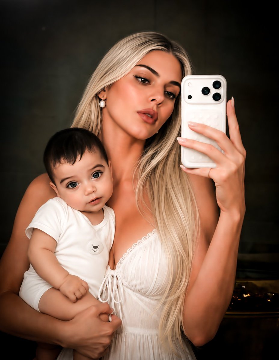 Isabella N. R. Hoffmann Jenner. tweet media