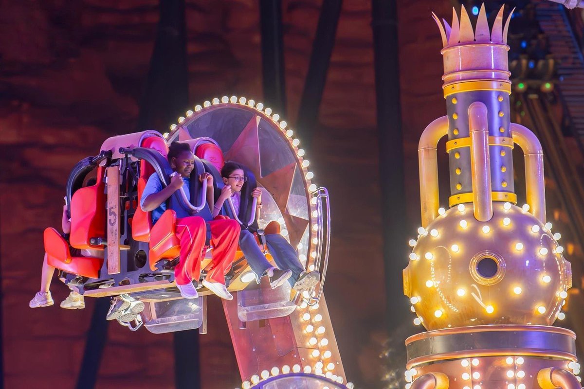 NewslyKSA's tweet photo. 🎢 الموسم الصيفي في أكواريبيا وSix Flags مدينة القدية

🎟️عروض على التذاكر وبطاقات صيفية إلى 22 سبتمبر
💦أكواريبيا تضم 22 لعبة وتجربة مائية
🌞 تجارب ترفيهية متنوعة طوال الموسم
🎢 Six Flags تضم أكثر من 28 لعبة وتجربة
⚽منطقة عالم المشجعين لمتابعة مباريات كأس العالم https://t.co/33pUSLsr6j