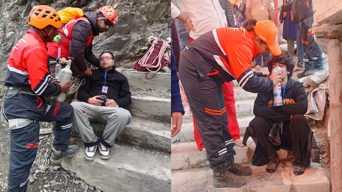 13Bnndrf's tweet photo. #shriamarnathjiyatra2026
13th Battalion, NDRF Rescuers deployed on both routes to the Shri Amarnath Ji Holy Cave are providing humanitarian assistance to pilgrims along the way, ensuring their safety and well being throughout the pilgrimage.
@NDRFHQ 
@ndmaindia 
@official_dgar https://t.co/VCP3hsUT8A