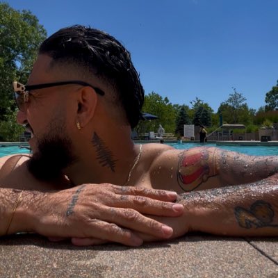 chamoydick tweet picture