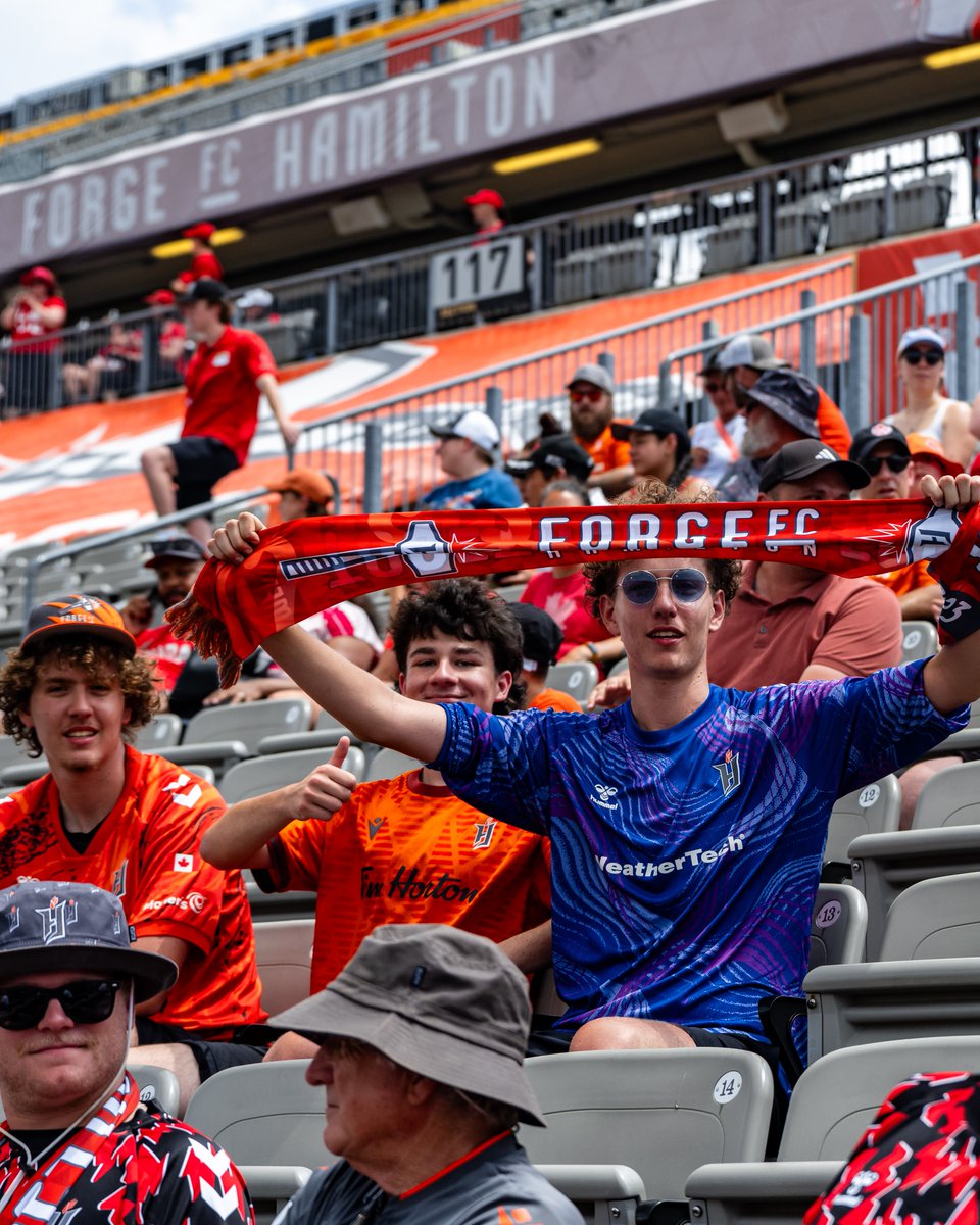 ForgeFCHamilton's tweet photo. Home is where the fans are 🇨🇦

@Moneris Canada Day, presented by @PizzaPizzaLtd⁣ https://t.co/TaviKDU1ma