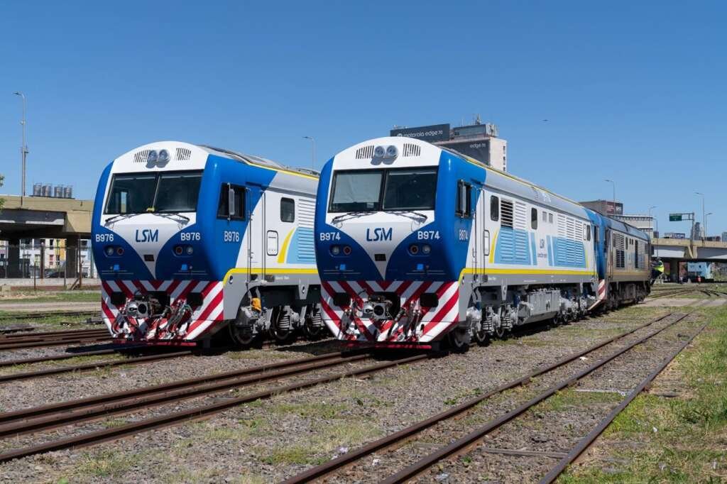 rielesnoticias's tweet photo. Los cambios en transporte, logran una mejora sustancial en el sistema ferroviario
https://t.co/PdJFp6GYyG
@ArgTransporte @ArFerrocarriles @TrenesArg https://t.co/EyPeakw7yN