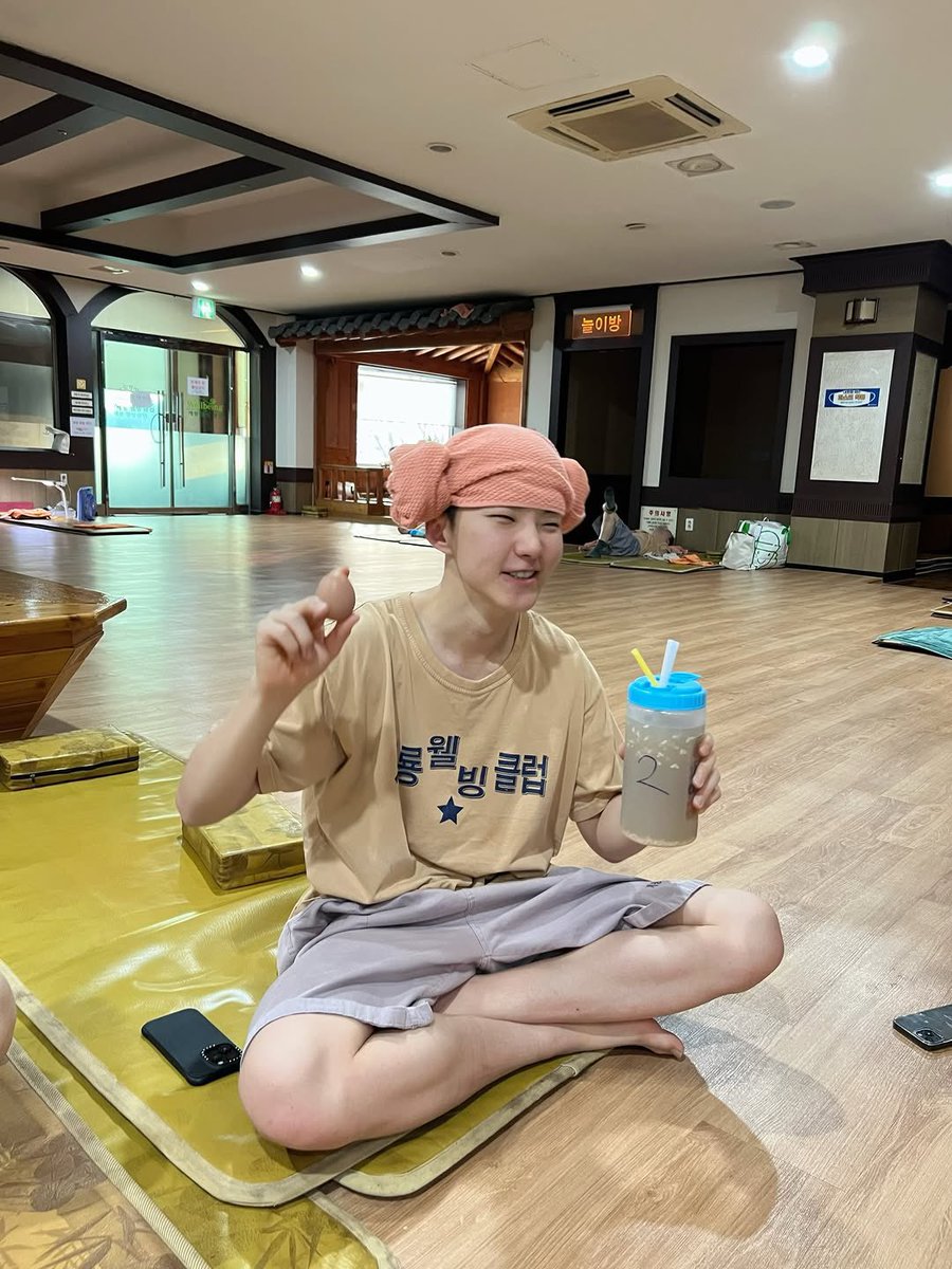 my_960615's tweet photo. 계룡웰빙클럽만가면 5살 되어버림 https://t.co/lJiDwdWHqW