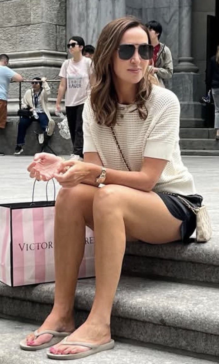 PresentersTv's tweet photo. Sally Nugent https://t.co/LTR1jTganN