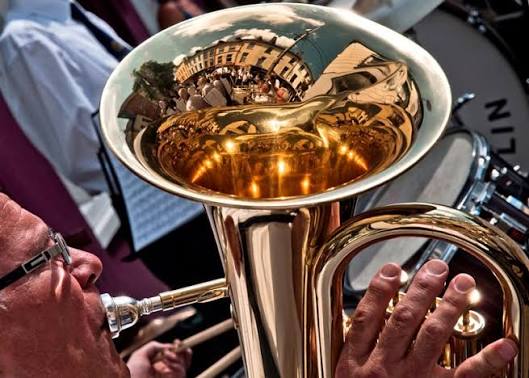 ClonakiltyPark's tweet photo. All the practice and preparations are done, #clonakilty will shine for the South of Ireland Brass Band Championships and the Old Time Fair.  Welcome everyone #brassbands #oldtimefair @soibandchamps https://t.co/DnDWt939EK