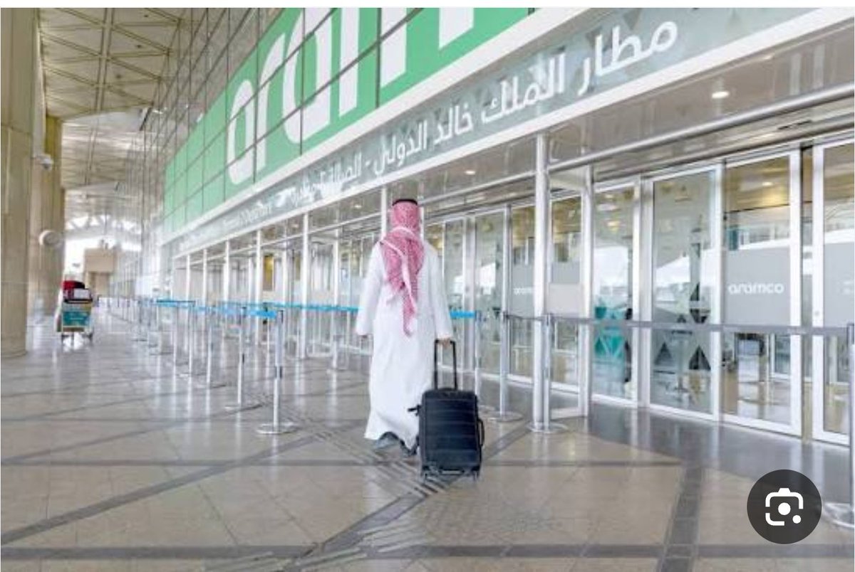 hamedrizq01's tweet photo. المطار بالمطار والطائرة بالطائرة والسفينة باختها والميناء بالميناء والسعودي مخير بين حرب مفتوحة مع اليمن وشعبه العظيم لا تبقي ولا تذر او يعرف ححجمه وقدره ويكف اذاه نهائيا عن يمن الحكمة والايمان
#اليمن_يكسر_الحصار https://t.co/0Xwf7XtPzV