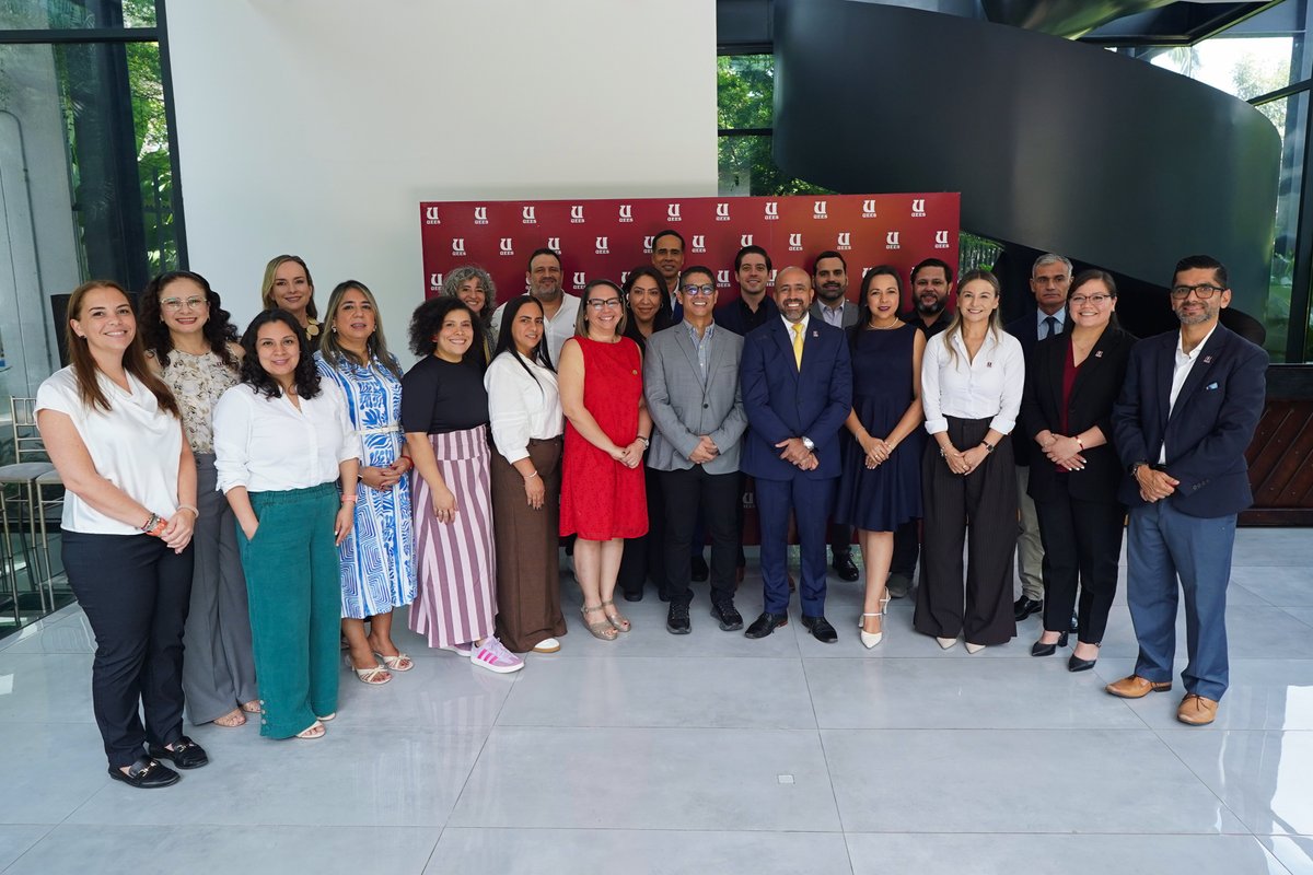 uees_ec's tweet photo. @unisimon En la UEES seguimos impulsando alianzas estratégicas que contribuyen a la formación de profesionales con visión global y al fortalecimiento de la educación superior. 📚

#CooperaciónAcadémica https://t.co/CjdsqmTZ9d