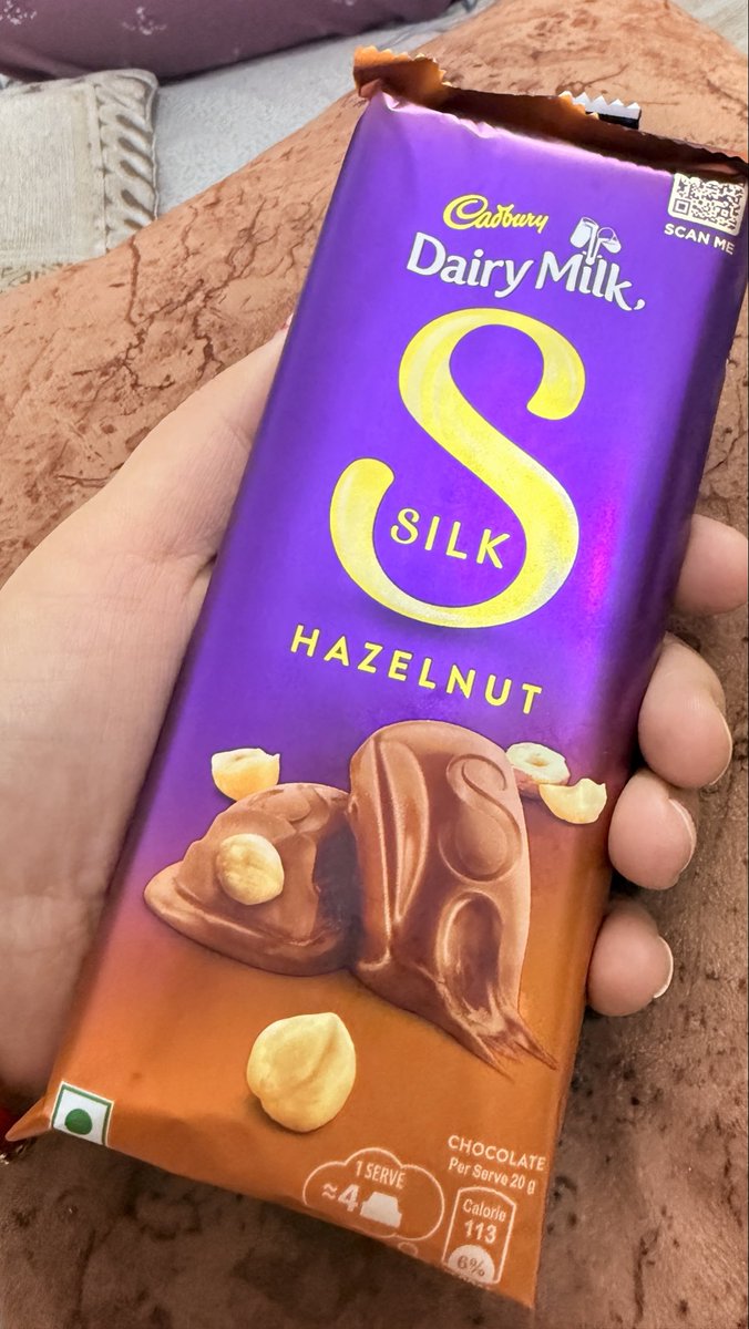 ChanchalPanghal's tweet photo. Post/quote a picture something in your hand..
🍫 https://t.co/PHRY4WbUeN