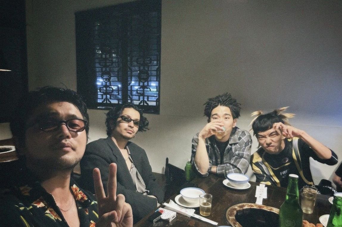 varistring21's tweet photo. ㅈㄴ 좋사좋시 보내는 것 같아서 끼고 싶음 https://t.co/x1j6T96vI6