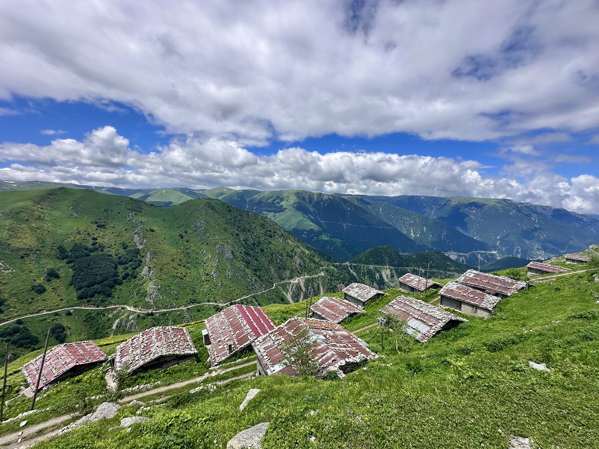 SamiAyann's tweet photo. 📍Şeyhi yaylası
#çaykara https://t.co/NgxiO6WDib