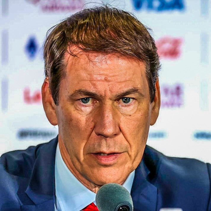 eurofootcom's tweet photo. 🚨😮 Rudi Garcia on Belgium's 3-2 comeback against Senegal: "We know these teams... they LOSE their tactical structure towards the end of the match. We knew at 2-0, they would do everything to protect their goal, which in my opinion is a serious mistake! Remind me, when we're leading 2-0, not to do that." (M6)