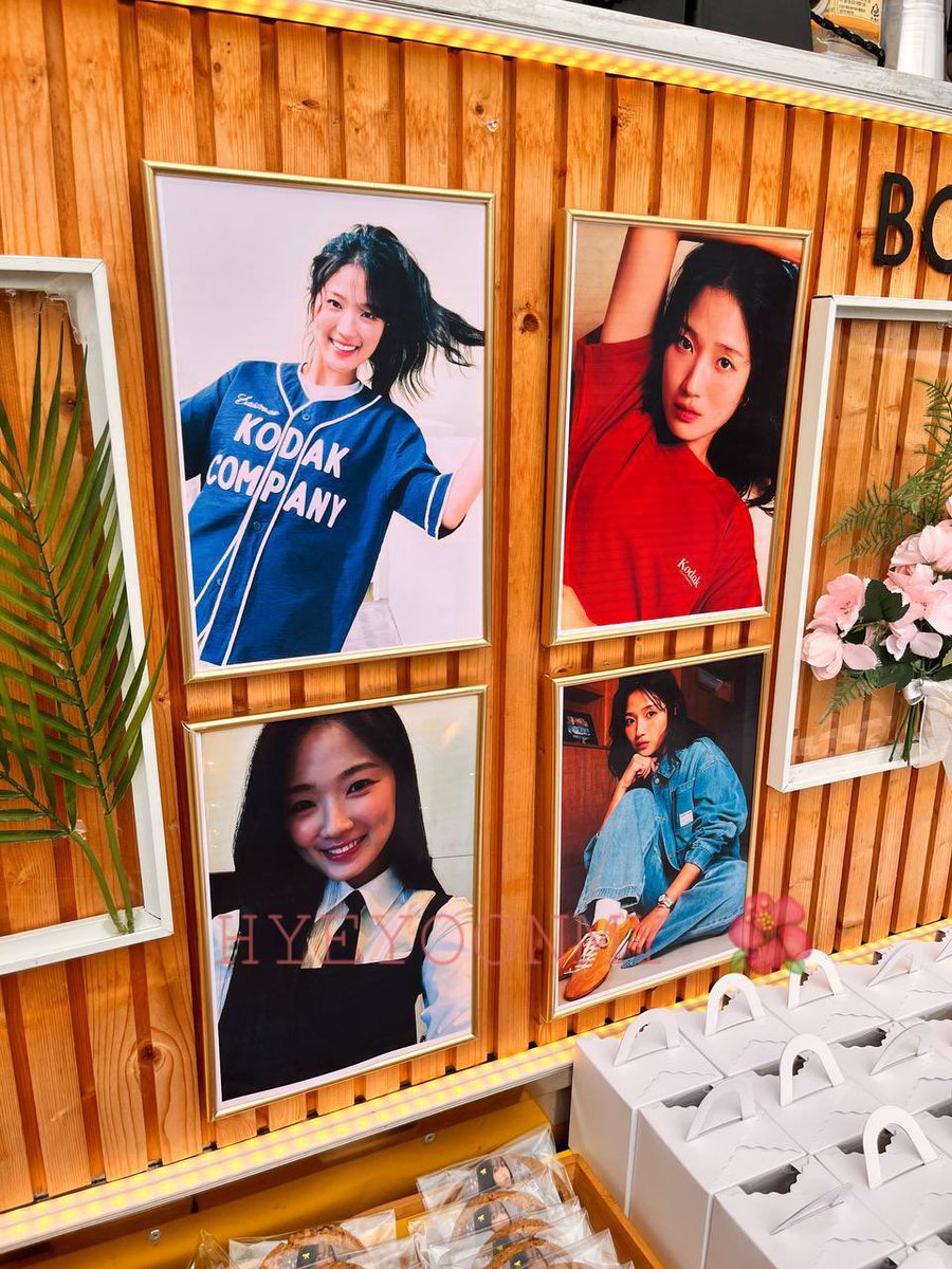 HYEYOONMY's tweet photo. Hyeyoon’s greetings ✨

“Thank you so much for today. Please convey my thank you to the fans.”

“Ah!! The staffs said today's drink was so delicious. I heard from five people that the drink was so delicious today. Thank you so much for preparing it deliciously.” https://t.co/X8FN97C4A1