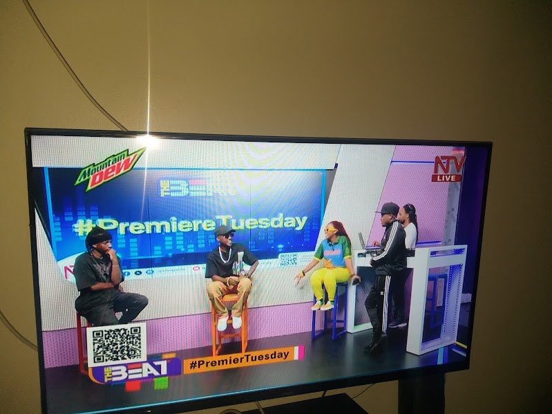 pepekalearafat1's tweet photo. 5:00 PM in Uganda hits completely different now
💔 I miss the energy, the music &amp; the pure vibe of NTV The Beat
Sending love fam 
who kesp us glued to our screens  
The Return will be much stronger
@lynda_ddane  @dagy_nyce 
@ntvuganda  @NTVTheBeat  @SammyWetala https://t.co/R8EJ7G43Kq