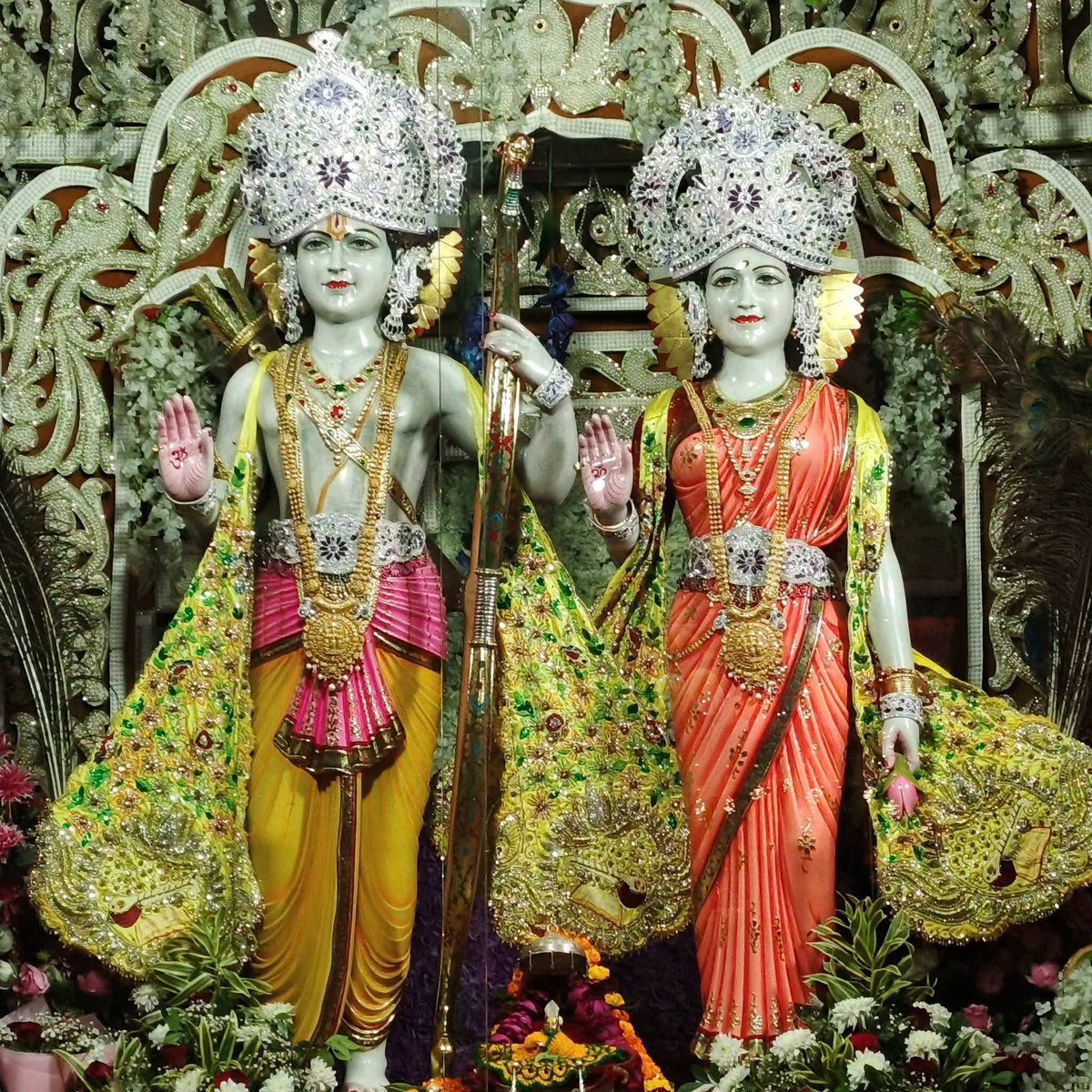 Bhindu__'s tweet photo. जय श्री सीताराम 🙏🚩 https://t.co/18MngwZdnm