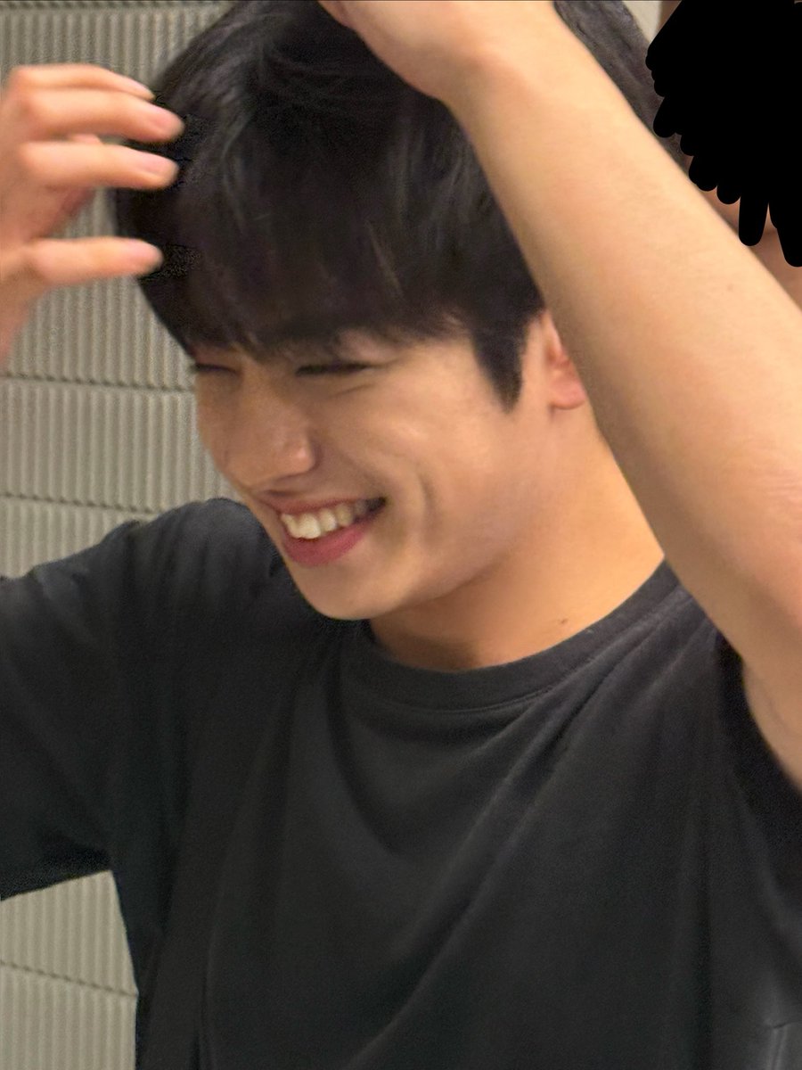 love_moon0331's tweet photo. 스트라이크~~ https://t.co/xi8M5oOQ9C