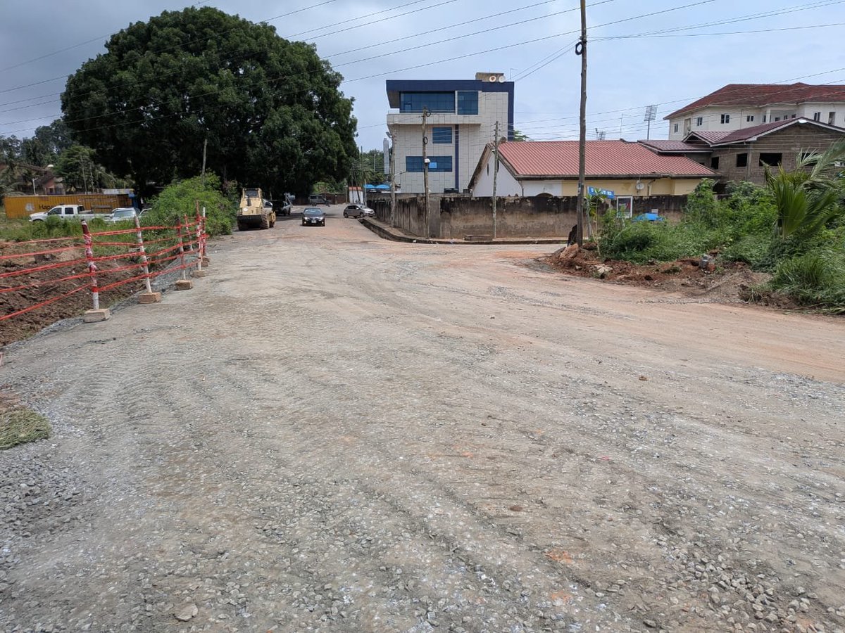 johndumelo's tweet photo. Update: We have finished temporary repair works on the Okponglo Mcdan road. Road users  can now use it. So sorry the inconvenience. #idey4u https://t.co/zugP918UrJ