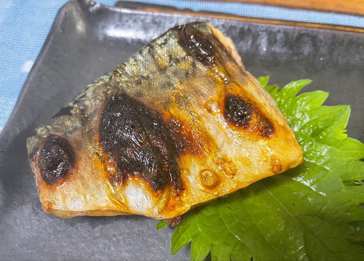 Tomo_Mrk3B01's tweet photo. Spending Happy Friday night time with tasty #dinner is one of the great ways to relax yourself, reset your mind for happy weekend time😉
Anyway, today’s dinner looks good & tasty as well as last night. Okay. Let’s eat!
#cookingathome
#おうちごはん
#twinglish
#Twitter家庭料理 https://t.co/MAYXFDM3xl