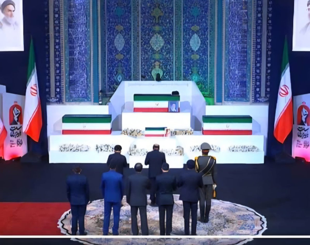 GovernorBihar's tweet photo. Represented India at the funeral ceremony of His Eminence Grand Ayatollah Seyyed Ali Khamenei in Tehran today, along with MoS External Affairs @PmargheritaBJP. Also extended deepest condolences to the families of those who lost their lives in the recent conflict.
@MEAIndia @atahasnain53