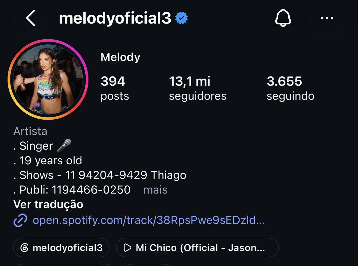 ofuly_'s tweet photo. me choca que mesmo após anos de carreira e tantos sucessos a assessoria da melody ainda não tenha dado um jeito de tirar esse “oficial3” barango do @ dela https://t.co/3q3V36yJwK