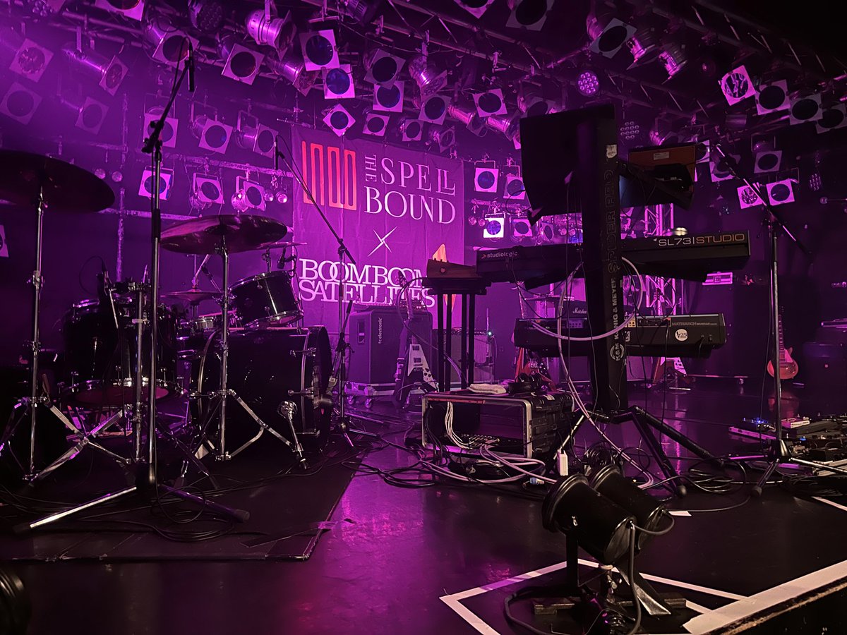 CCJA60's tweet photo. #THESPELLBOUND × #BOOMBOOMSATELLITES のLIVEに行ってきました
自分にとって最後にBBSを見たのは2015年5月の名古屋クワトロでした
10年経ってこうして素晴らしい曲達をライブを体感出来て幸せな時間でした。最前列だったし😆
小林さん中野さん洋子さんのBBSにまた会いたいな👍 https://t.co/jl3DcdejNy
