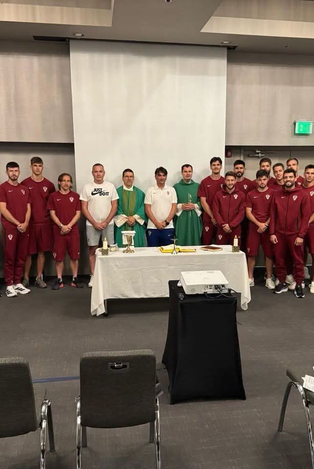 FrUgochukwu's tweet photo. The Croatian Football team attended Sunday Mass throughout their time in the United States for the FIFA World Cup. https://t.co/yLQ7YP3AbO