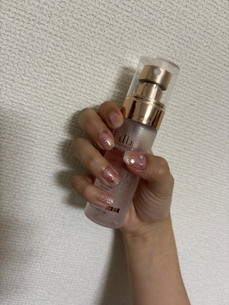 marualb02's tweet photo. ネイルしてたらこんな時間や
でも可愛くできたからおけ
はじガタガタでも自分用だからOK https://t.co/aqWZqWffe2