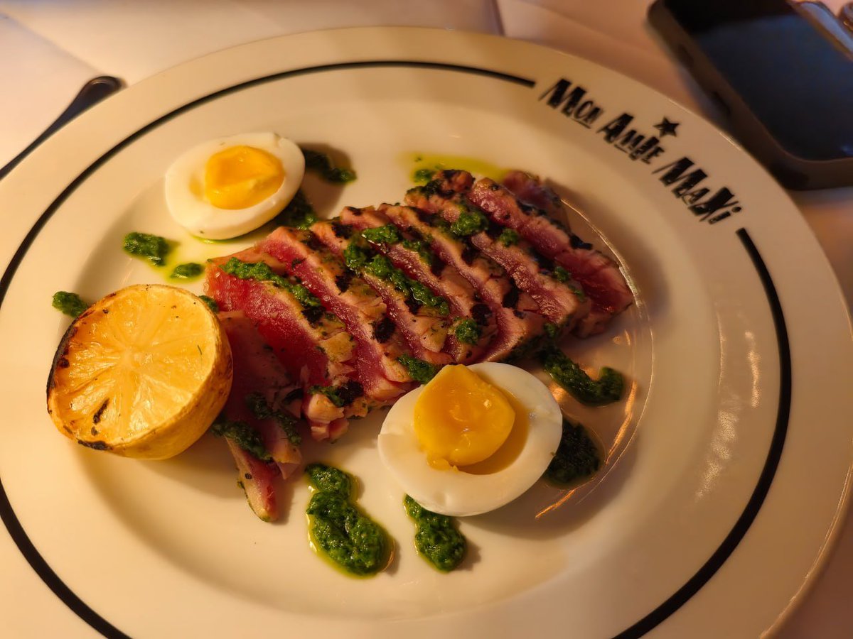 IvyMoonbj's tweet photo. Today I went to a really nice French restaurant and had dinner with a good friend. https://t.co/PvPeJ53MWU
