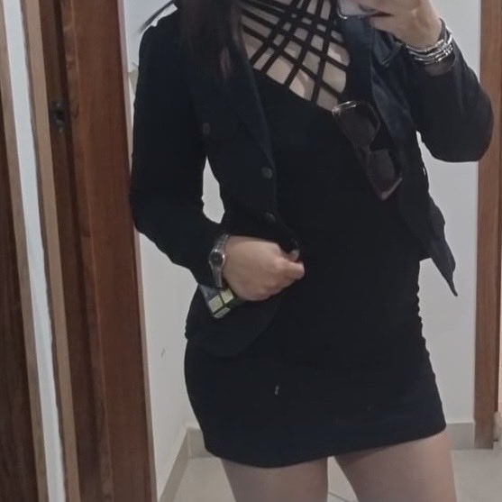 Apryaleeyk3's tweet photo. Quien nos quiere acompañar hoy? Tragos y mucha diversión https://t.co/jXQy2JnCGQ