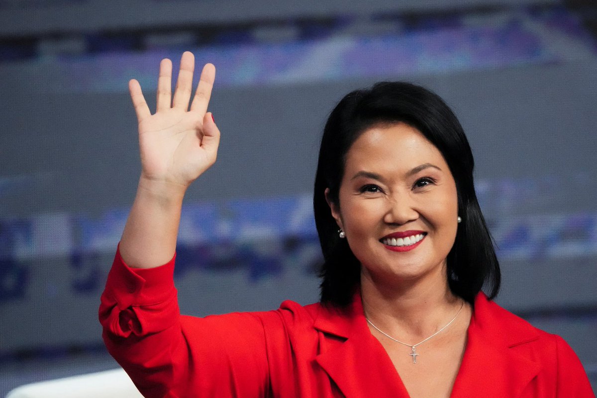 CxLibertad's tweet photo. Desde Ciudadanos por la Libertad (CxL) extendemos nuestra más sincera felicitación a @KeikoFujimori por su histórica elección como Presidente del Perú.

Su triunfo representa la victoria de la democracia, del esfuerzo y de la voluntad de millones de peruanos que anhelan un país libre, seguro, próspero y con oportunidades reales para todos. 

Estamos convencidos de que su liderazgo, experiencia y firme compromiso con los valores de la libertad traerán el cambio profundo que el Perú necesita. Que Dios ilumine su camino y le dé la sabiduría y la fuerza necesaria para guiar al Perú hacia un futuro mejor.
