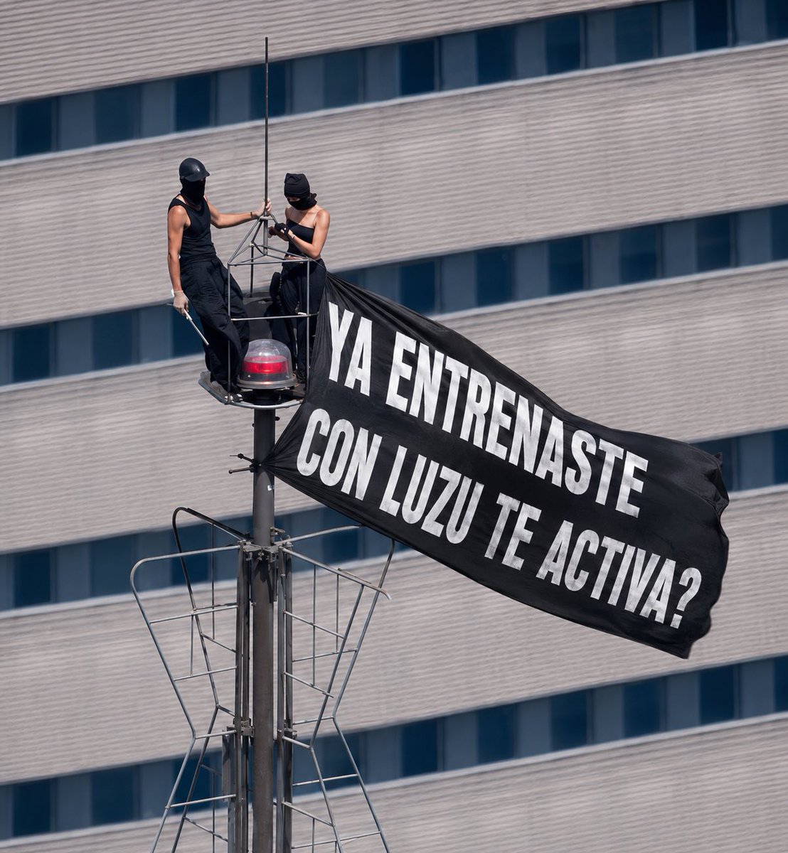 Luzuteactiva's tweet photo. NOS SUMAMOS AL VIRAL👀
Podes ver toooodas las rutinas on demand por YouTube de LuzuTV 🏋️
#luzuteactiva #luzutv https://t.co/OiNzOPMfGI