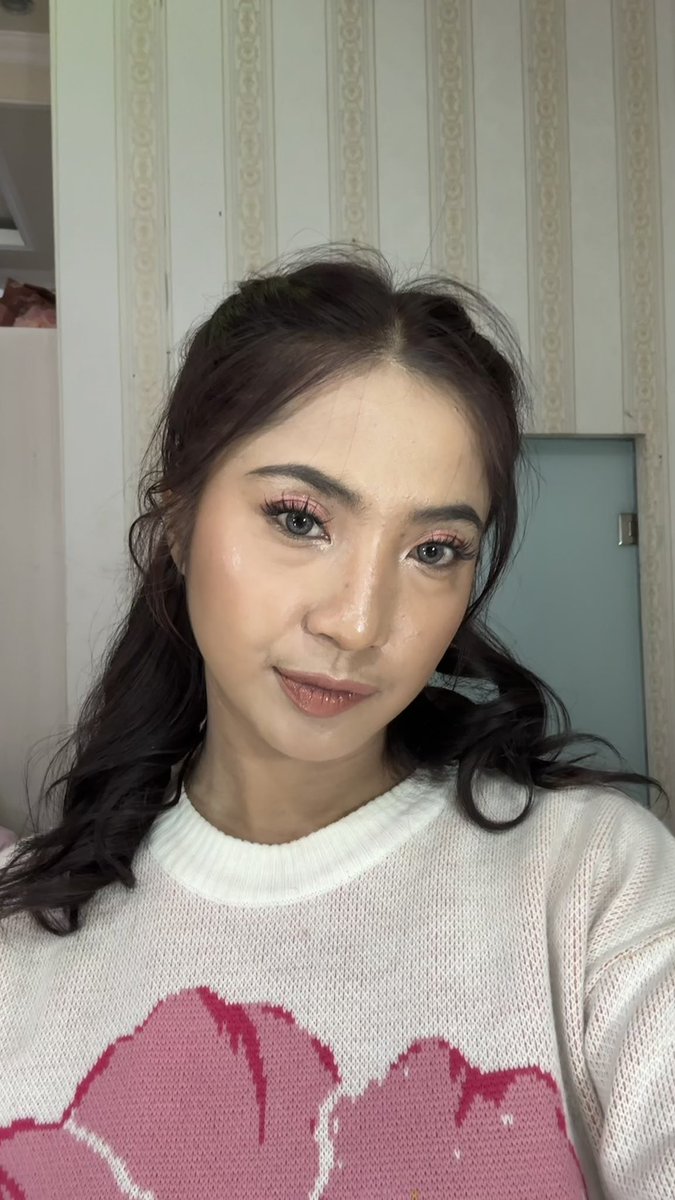 lesslie4leslie's tweet photo. welkambekkk, setelah beribu abad lupa pass.....🌷🪞🖖🏻🙏🏻🫰🏻 https://t.co/zN2cOdk0A0