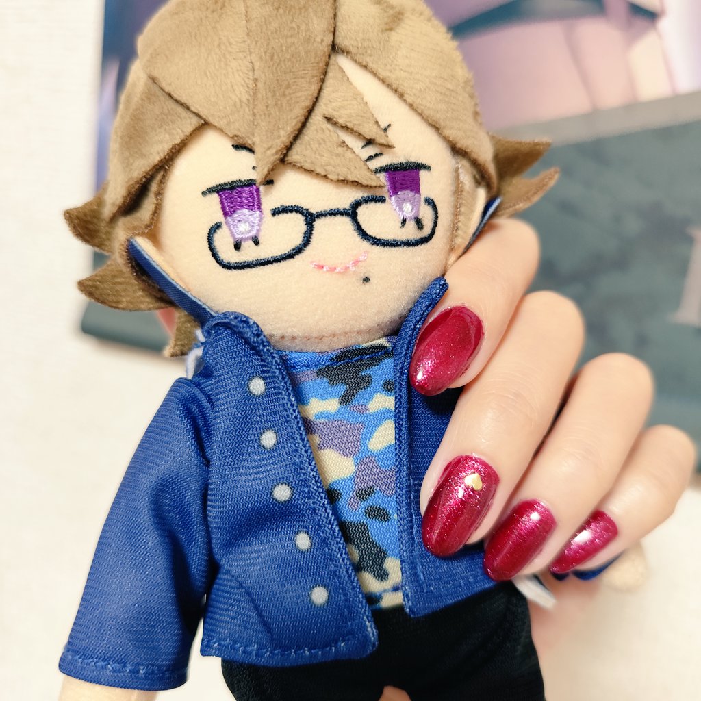 rantrhk's tweet photo. 初のセルフジェルネイルしましたー!
なるほどポリッシュより頑丈な感じだ(*´∀｀*)
ASSHCディレイに向けてやったんですが､結構赤紫な印象……?

はみ出しとか諸々気になるけど､まぁ初回だしこれから慣れていくから……!(願望)
慣れてきたらアレンジとか色々やってみたい( ﾟ∀ﾟ)o彡° https://t.co/DGWGVDiSvF