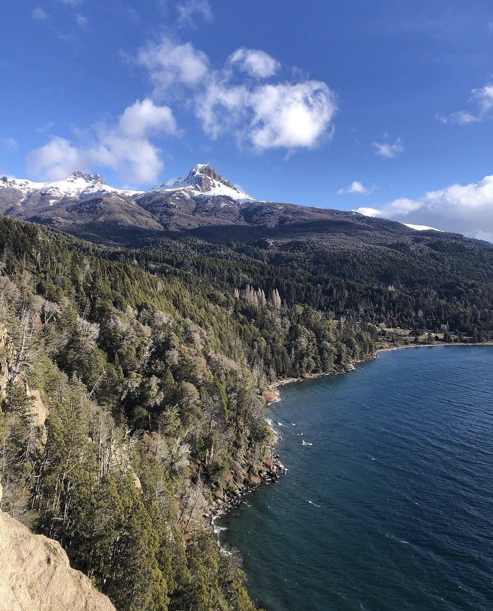 paachhuuu1's tweet photo. - Nos vamos a vivir a la Patagonia? 
- Enviar https://t.co/kEei94cnqQ