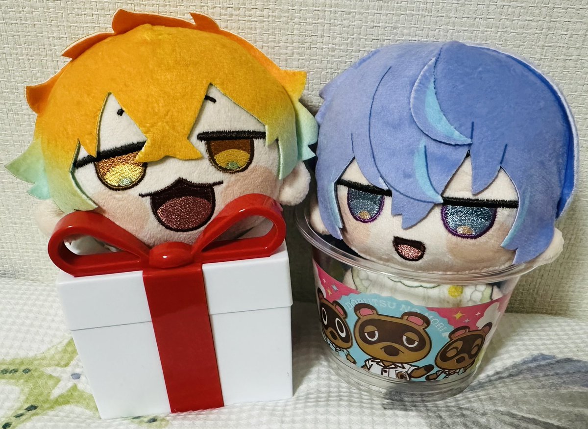 mutsukin_17's tweet photo. サーティワンのどうぶつの森コラボ行ってきた！容器可愛すぎるからにじまる宇佐美と星導に入ってもらった😘
近所の店舗はゆうたろうの保冷剤バンドもう無くなっててめっちゃ悲しい😭 https://t.co/ouOVQgxkQX